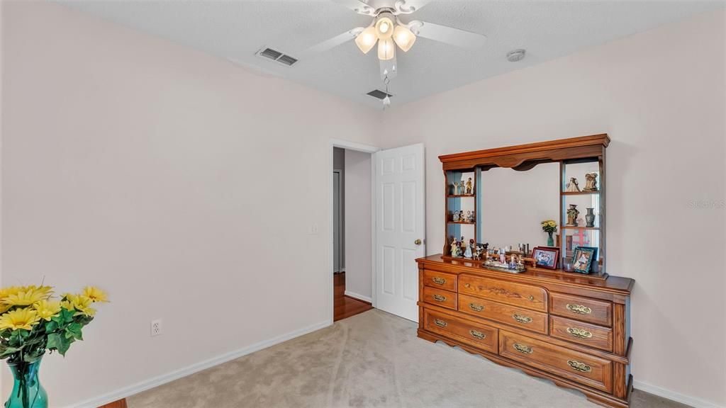 En Venta: $260,000 (3 camas, 2 baños, 1610 Pies cuadrados)