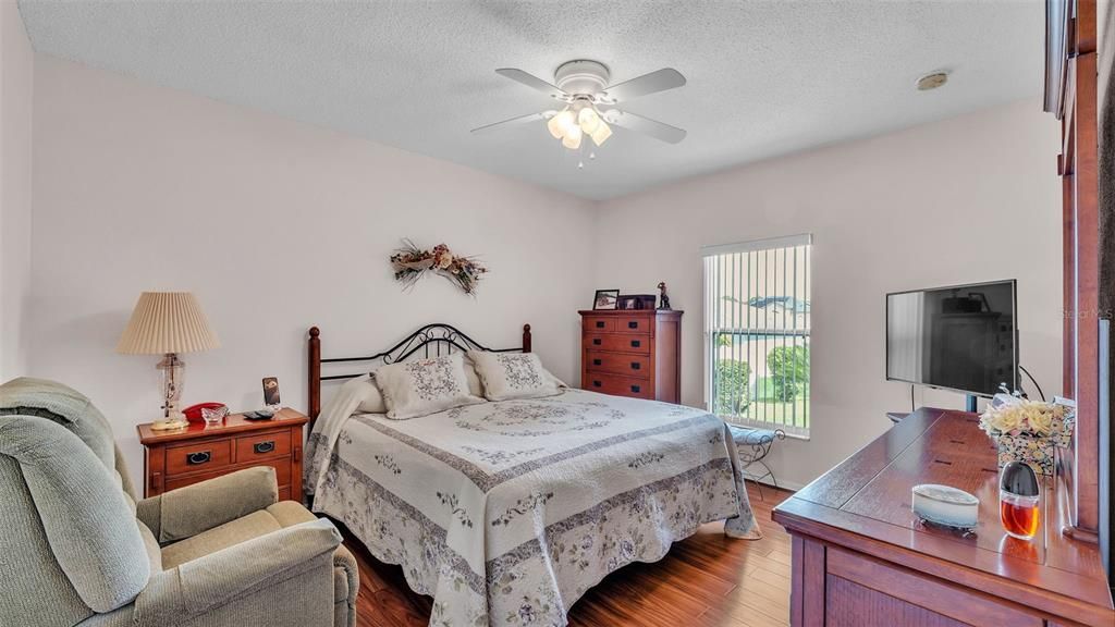 En Venta: $260,000 (3 camas, 2 baños, 1610 Pies cuadrados)