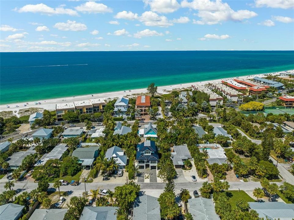 На продажу: $3,750,000 (4 спален, 5 ванн, 2259 Квадратных фут)