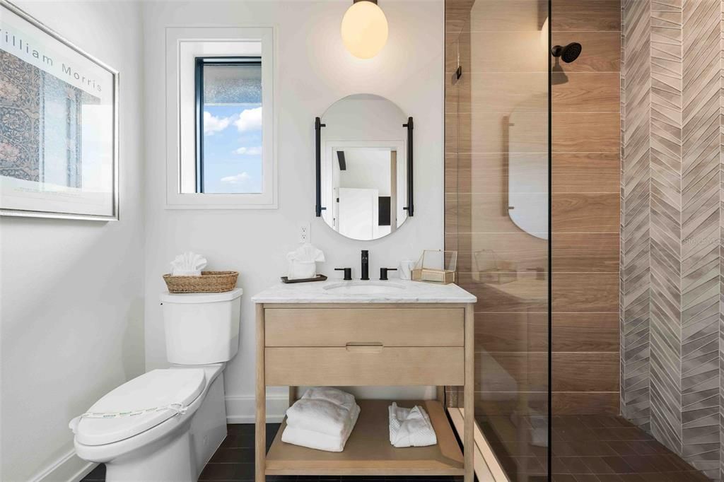 На продажу: $3,750,000 (4 спален, 5 ванн, 2259 Квадратных фут)