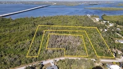 Под контрактом: $425,000 (7.31 acres)