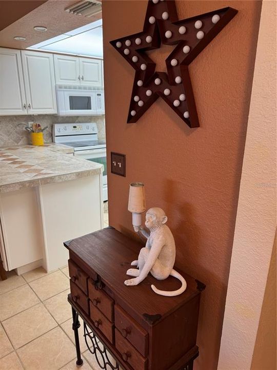 出租: $2,000 (2 贝兹, 2 浴室, 1405 平方英尺)