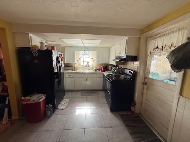 For Sale: $215,000 (3 beds, 2 baths, 1561 Square Feet)