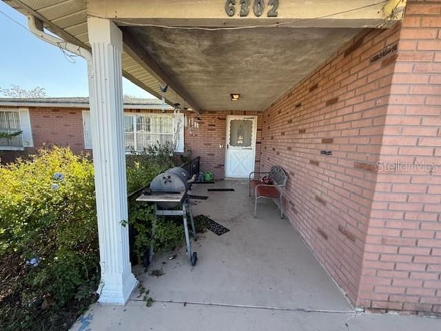 For Sale: $215,000 (3 beds, 2 baths, 1561 Square Feet)