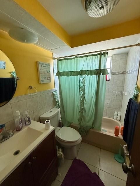 For Sale: $215,000 (3 beds, 2 baths, 1561 Square Feet)