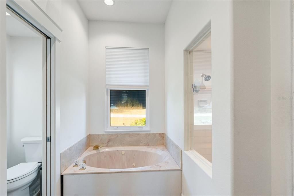 For Sale: $1,050,000 (3 beds, 3 baths, 2962 Square Feet)