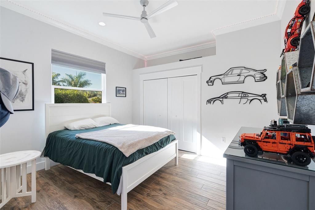 For Sale: $1,050,000 (3 beds, 3 baths, 2962 Square Feet)