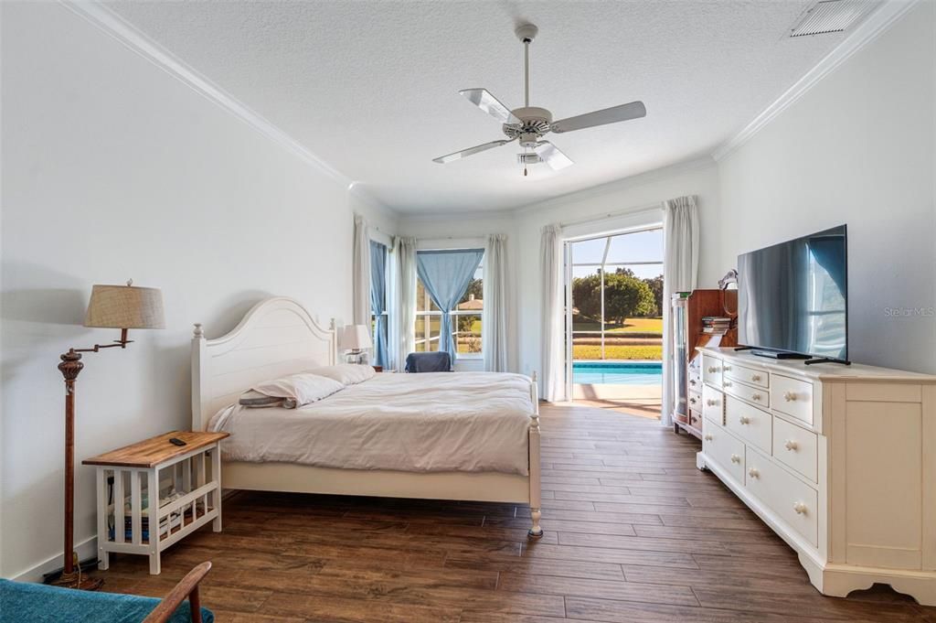 For Sale: $1,050,000 (3 beds, 3 baths, 2962 Square Feet)