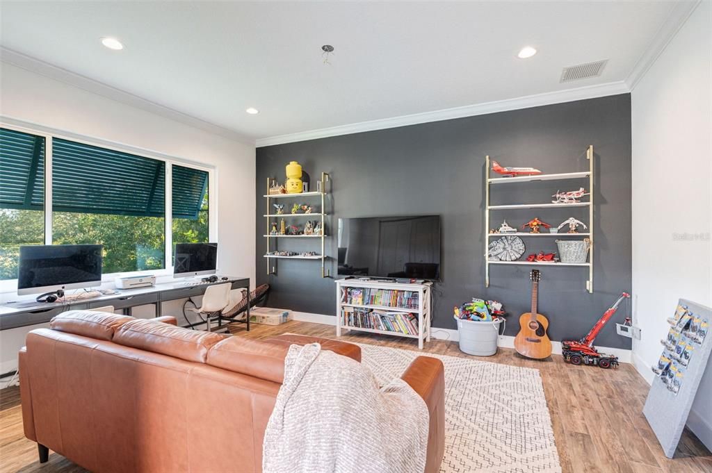 For Sale: $1,050,000 (3 beds, 3 baths, 2962 Square Feet)