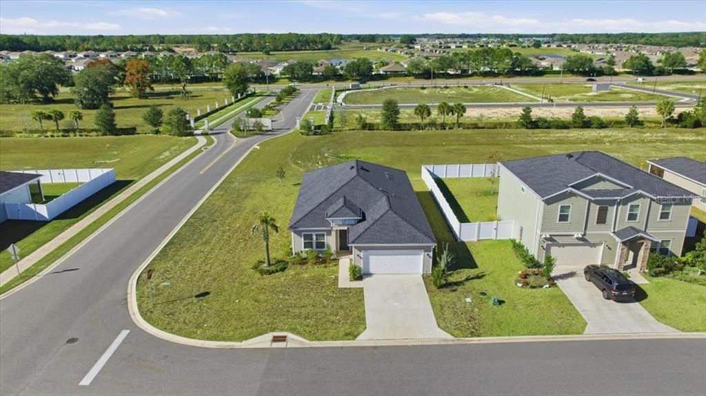 For Sale: $299,000 (3 beds, 2 baths, 1755 Square Feet)