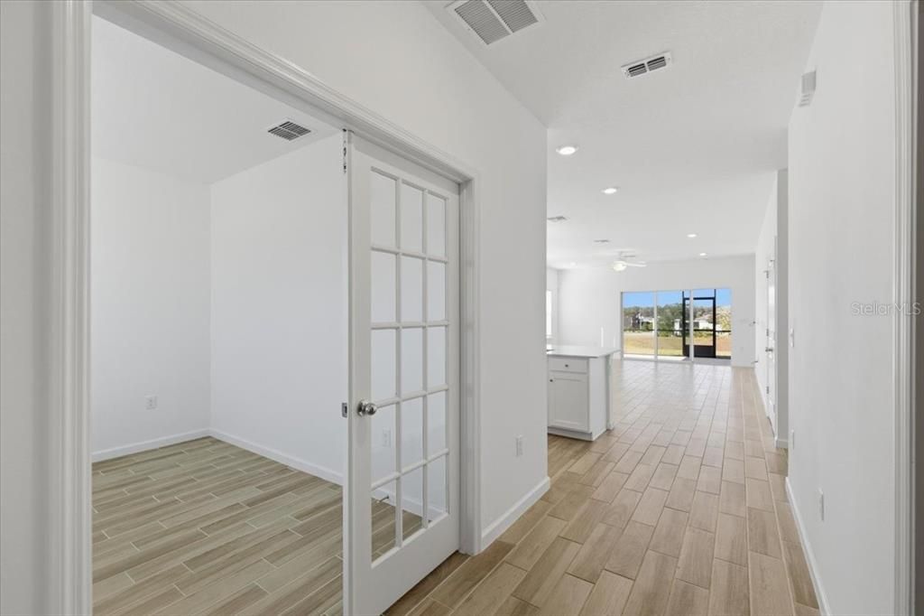 For Sale: $299,000 (3 beds, 2 baths, 1755 Square Feet)