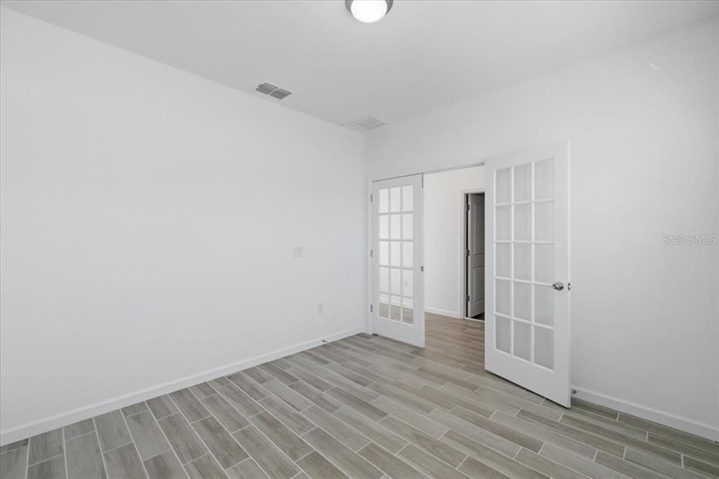 For Sale: $299,000 (3 beds, 2 baths, 1755 Square Feet)