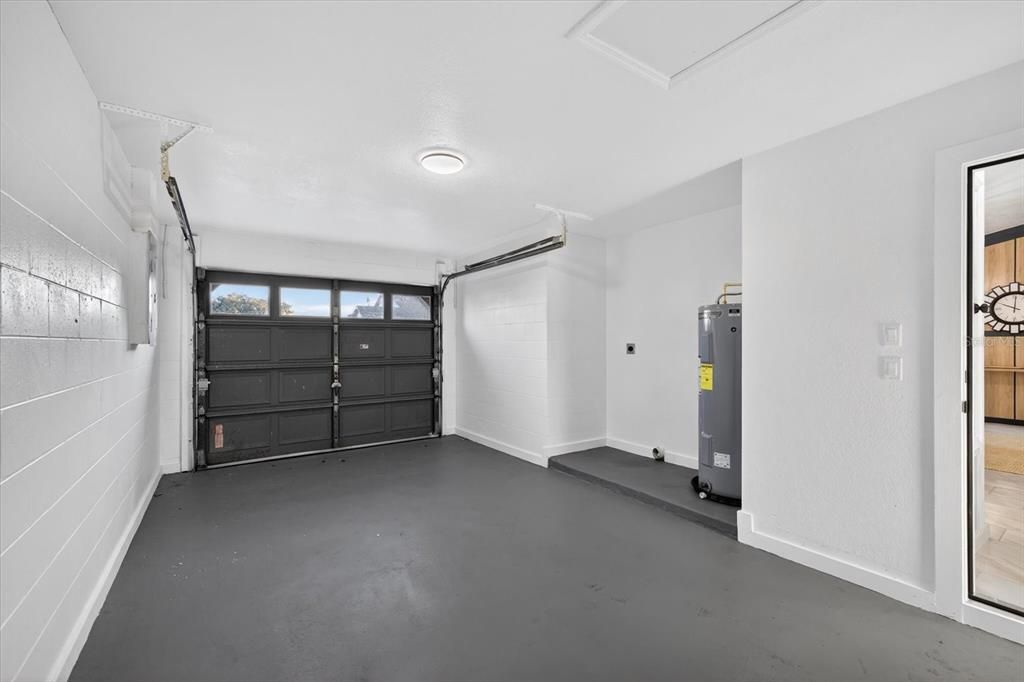 For Sale: $449,900 (4 beds, 3 baths, 1504 Square Feet)