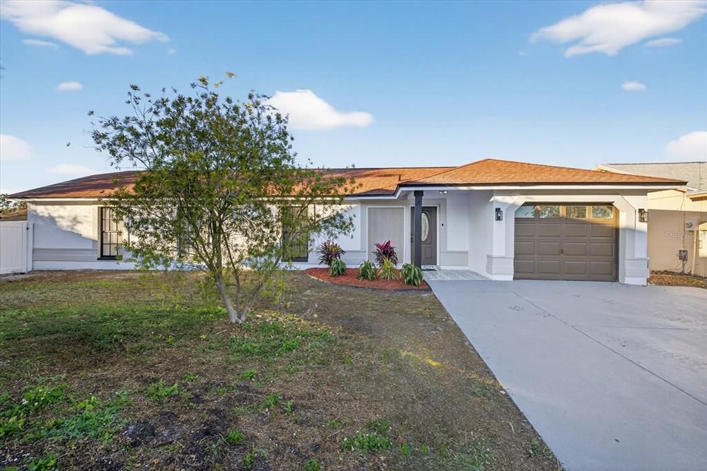 For Sale: $449,900 (4 beds, 3 baths, 1504 Square Feet)