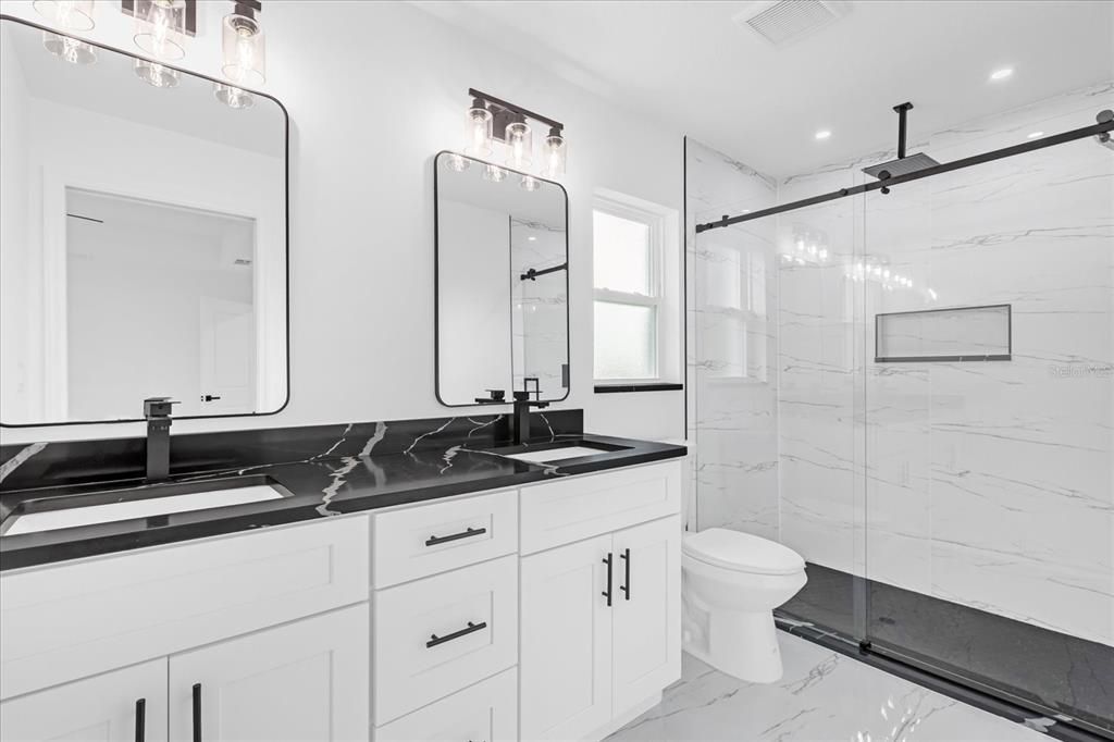 En Venta: $299,000 (3 camas, 2 baños, 1532 Pies cuadrados)