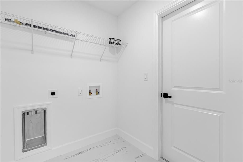 En Venta: $299,000 (3 camas, 2 baños, 1532 Pies cuadrados)