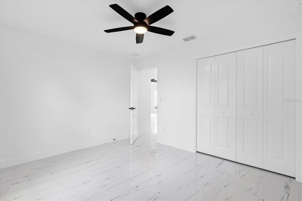 En Venta: $299,000 (3 camas, 2 baños, 1532 Pies cuadrados)