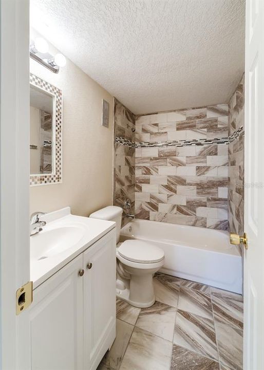 出租: $1,350 (1 贝兹, 1 浴室, 629 平方英尺)