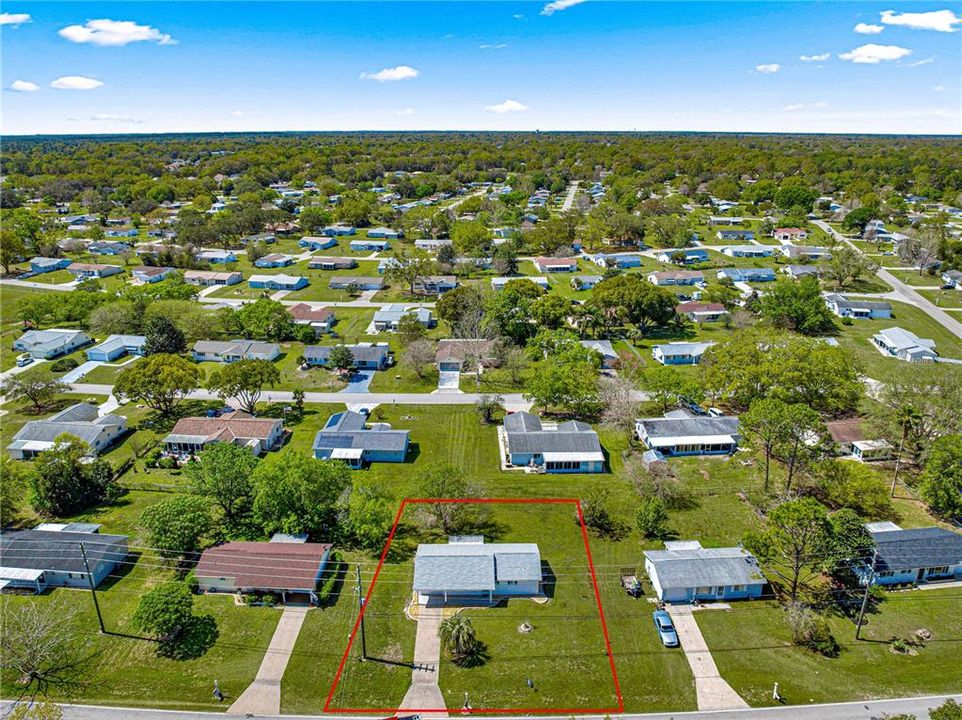 For Sale: $179,900 (2 beds, 2 baths, 960 Square Feet)