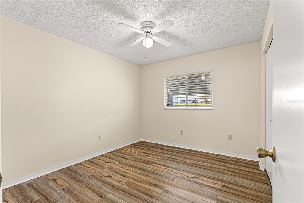 For Sale: $179,900 (2 beds, 2 baths, 960 Square Feet)