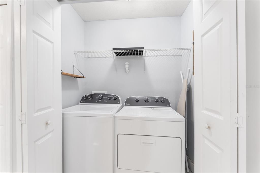 For Sale: $239,000 (2 beds, 2 baths, 1120 Square Feet)