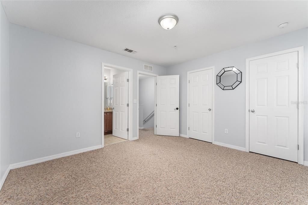 For Sale: $239,000 (2 beds, 2 baths, 1120 Square Feet)