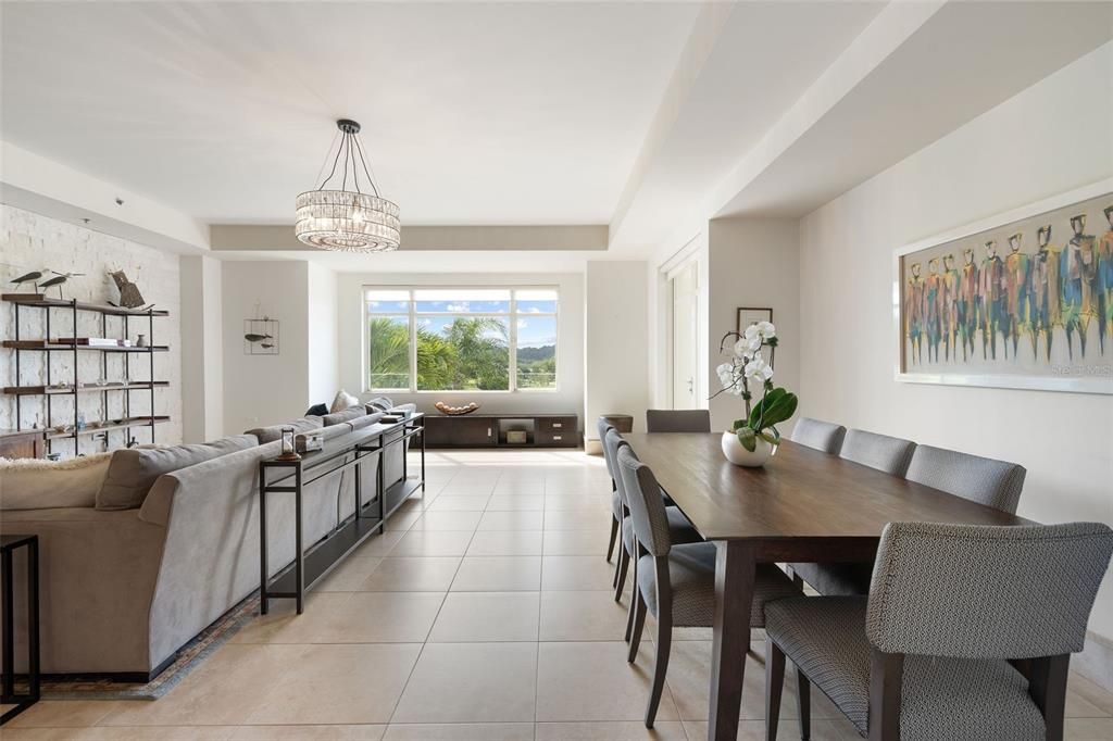 For Sale: $2,995,000 (3 beds, 3 baths, 2320 Square Feet)