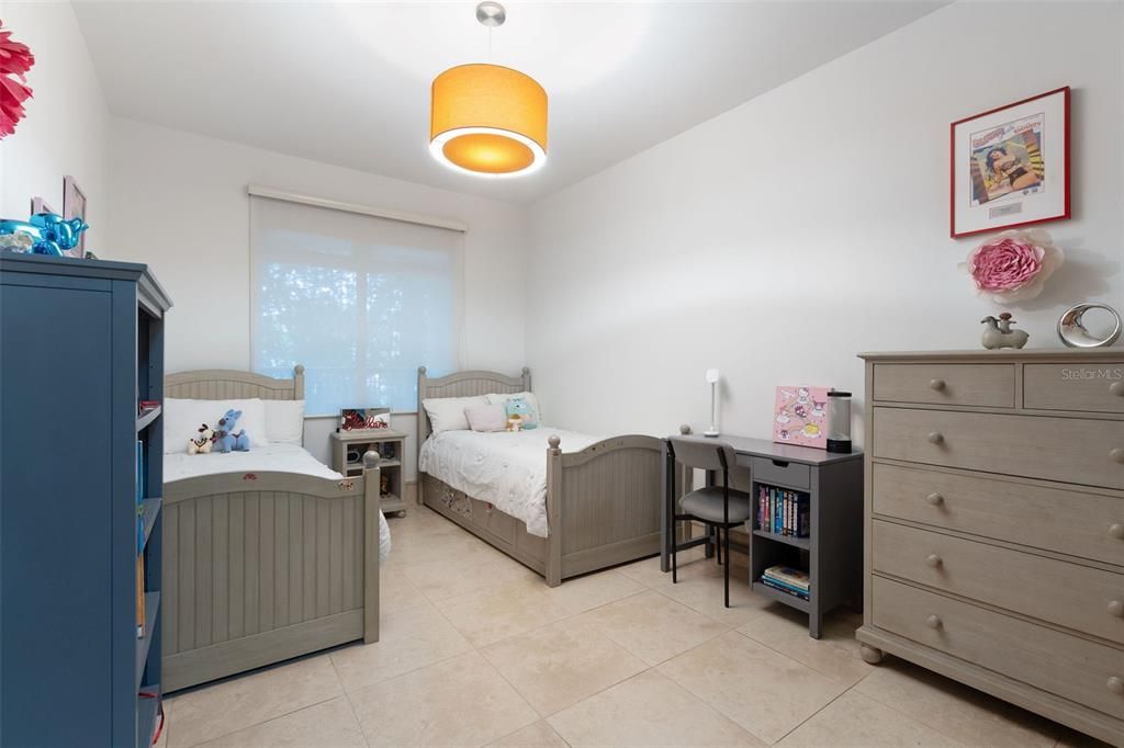 For Sale: $2,995,000 (3 beds, 3 baths, 2320 Square Feet)