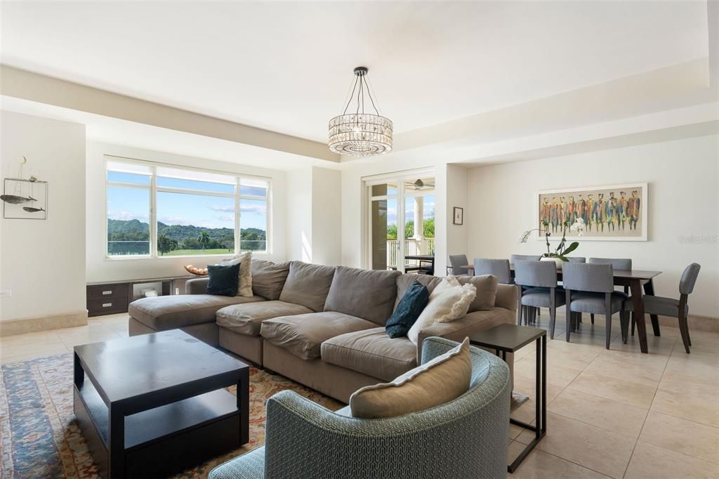 For Sale: $2,995,000 (3 beds, 3 baths, 2320 Square Feet)