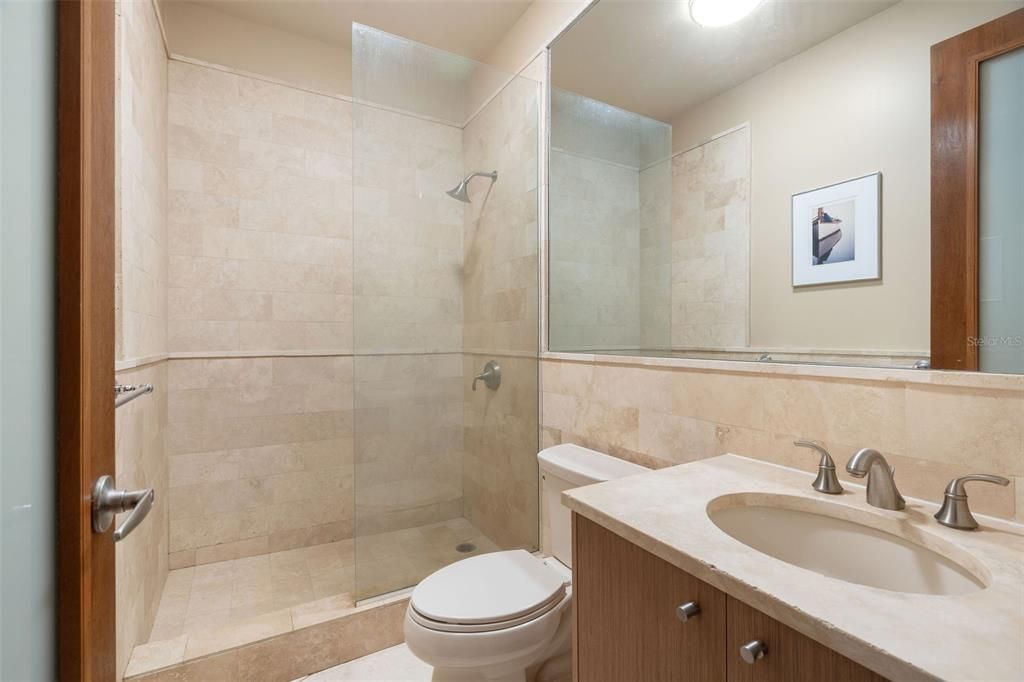 For Sale: $2,995,000 (3 beds, 3 baths, 2320 Square Feet)