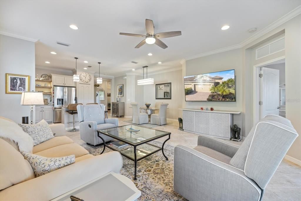 待售: $355,000 (2 贝兹, 2 浴室, 1523 平方英尺)