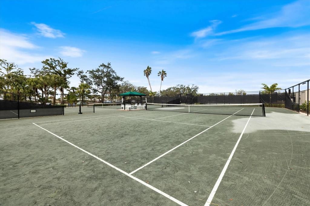 待售: $355,000 (2 贝兹, 2 浴室, 1523 平方英尺)