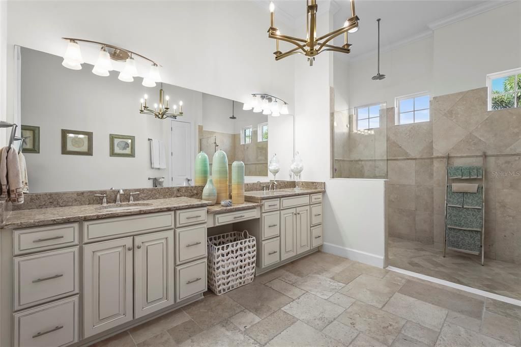 待售: $2,590,000 (4 贝兹, 4 浴室, 4525 平方英尺)