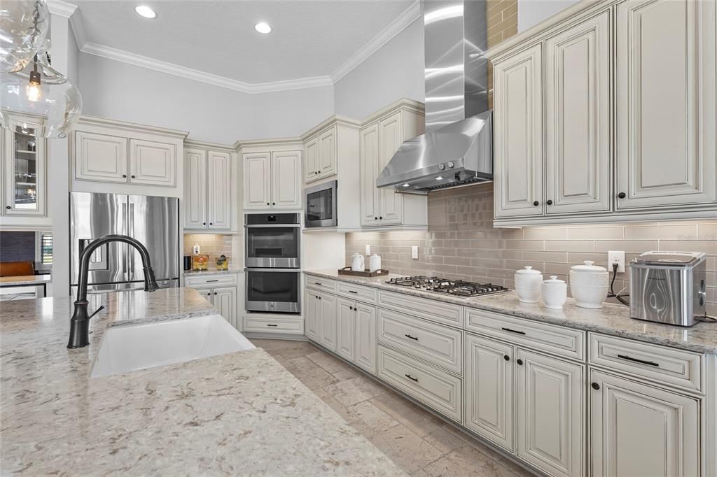 待售: $2,590,000 (4 贝兹, 4 浴室, 4525 平方英尺)