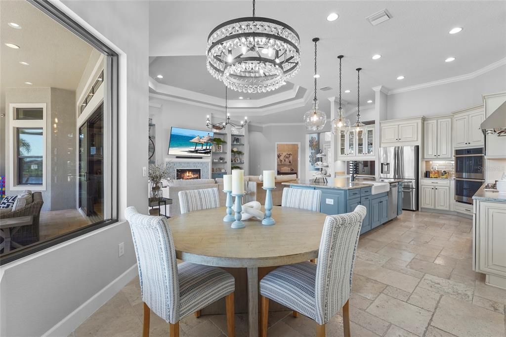 待售: $2,590,000 (4 贝兹, 4 浴室, 4525 平方英尺)