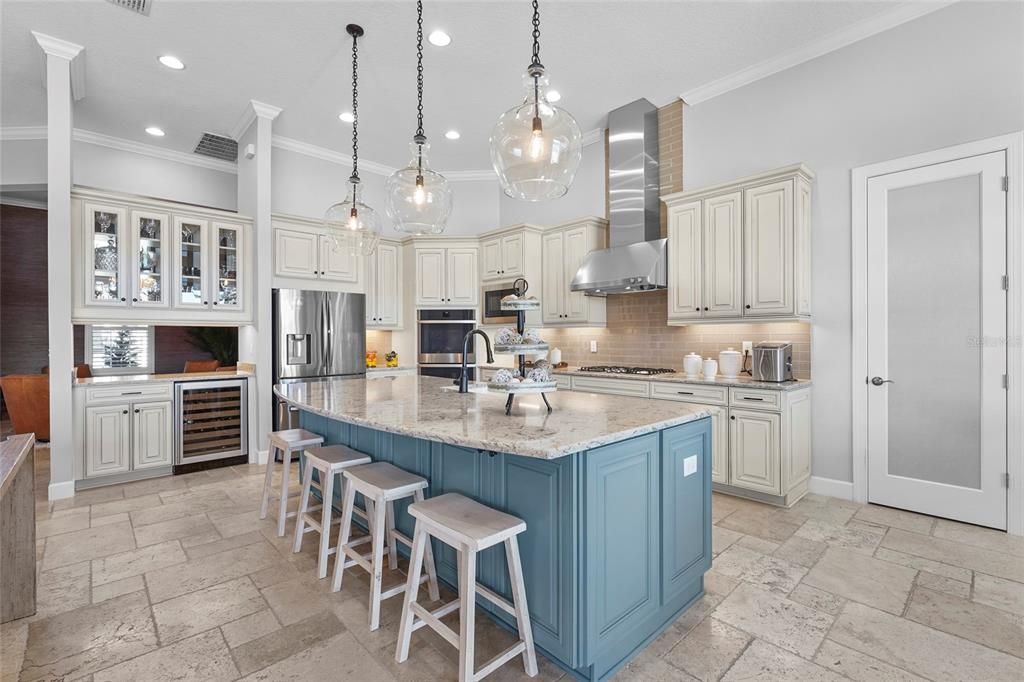 待售: $2,590,000 (4 贝兹, 4 浴室, 4525 平方英尺)