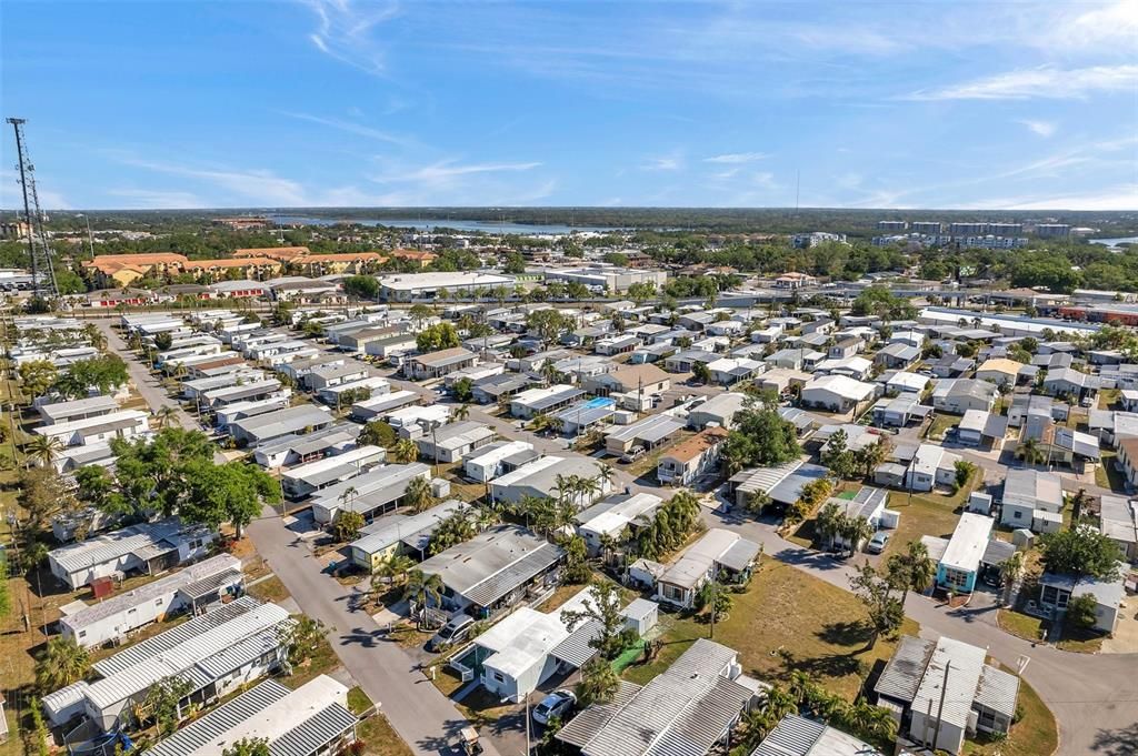 На продажу: $139,000 (2 спален, 1 ванн, 864 Квадратных фут)