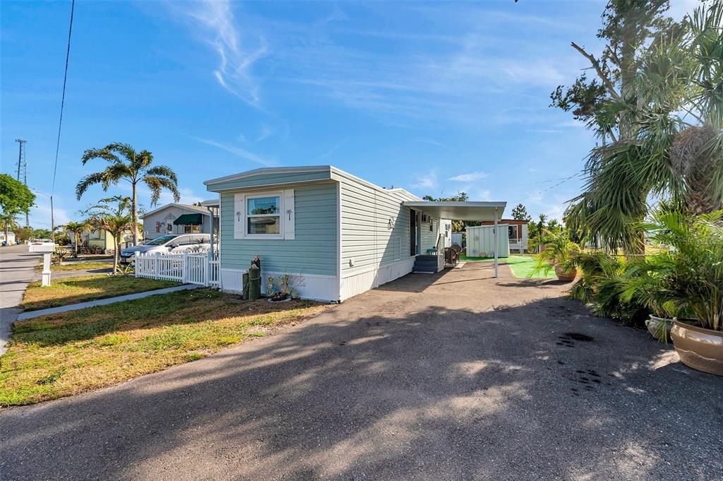 На продажу: $139,000 (2 спален, 1 ванн, 864 Квадратных фут)