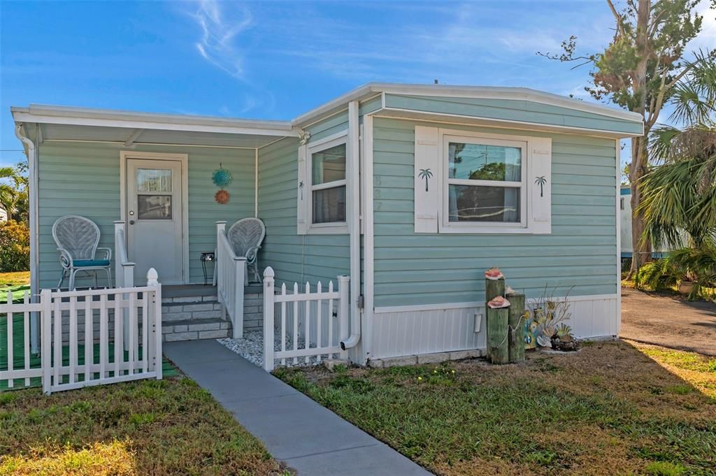 На продажу: $139,000 (2 спален, 1 ванн, 864 Квадратных фут)