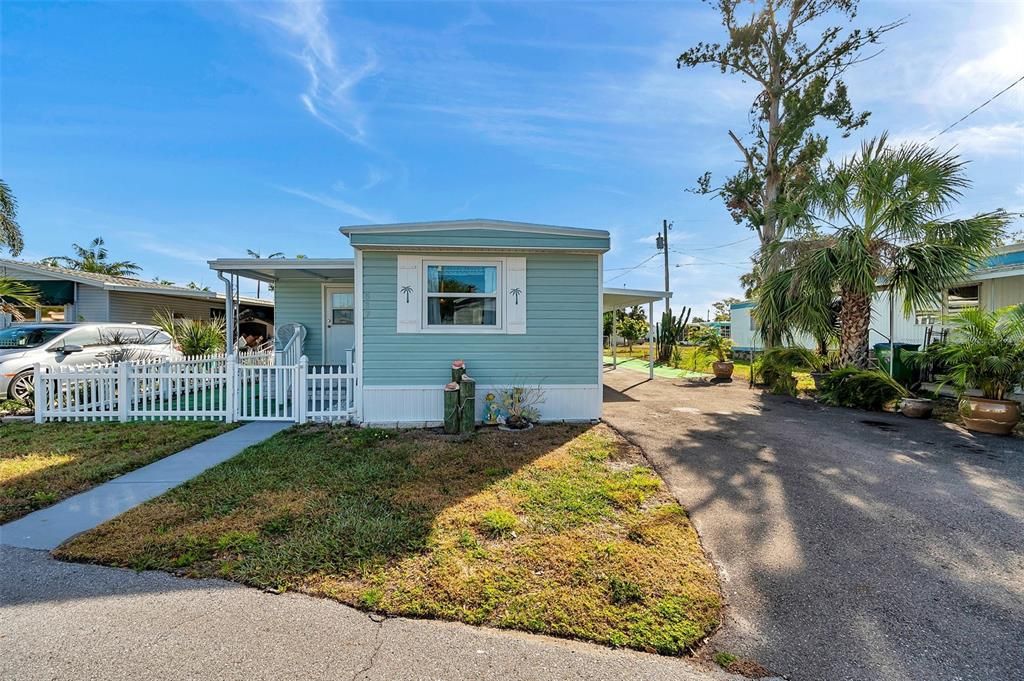 На продажу: $139,000 (2 спален, 1 ванн, 864 Квадратных фут)