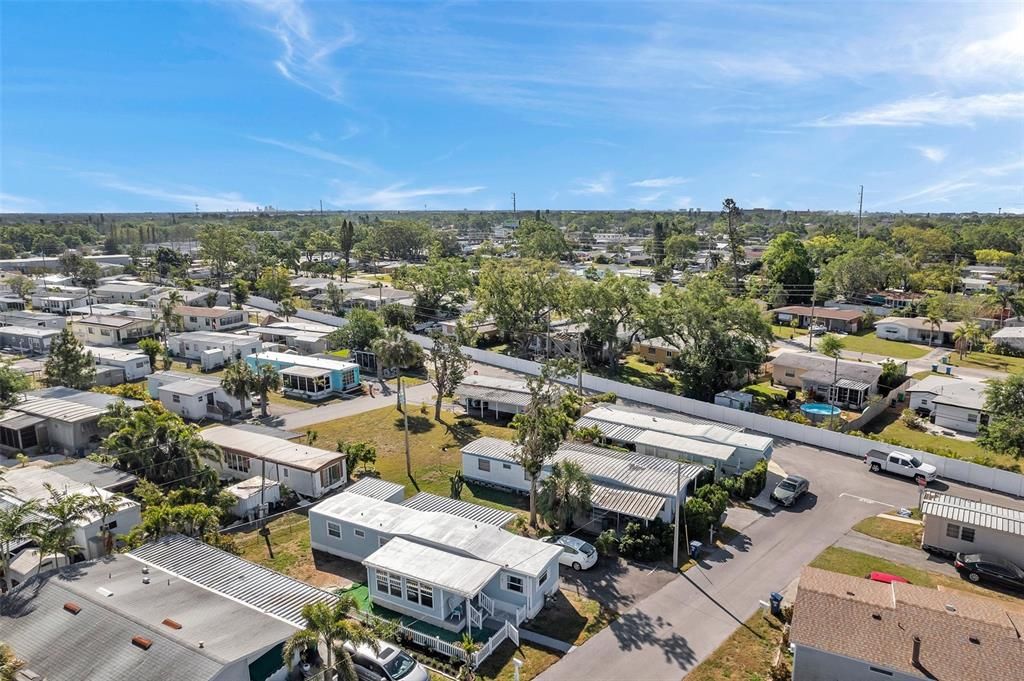 На продажу: $139,000 (2 спален, 1 ванн, 864 Квадратных фут)