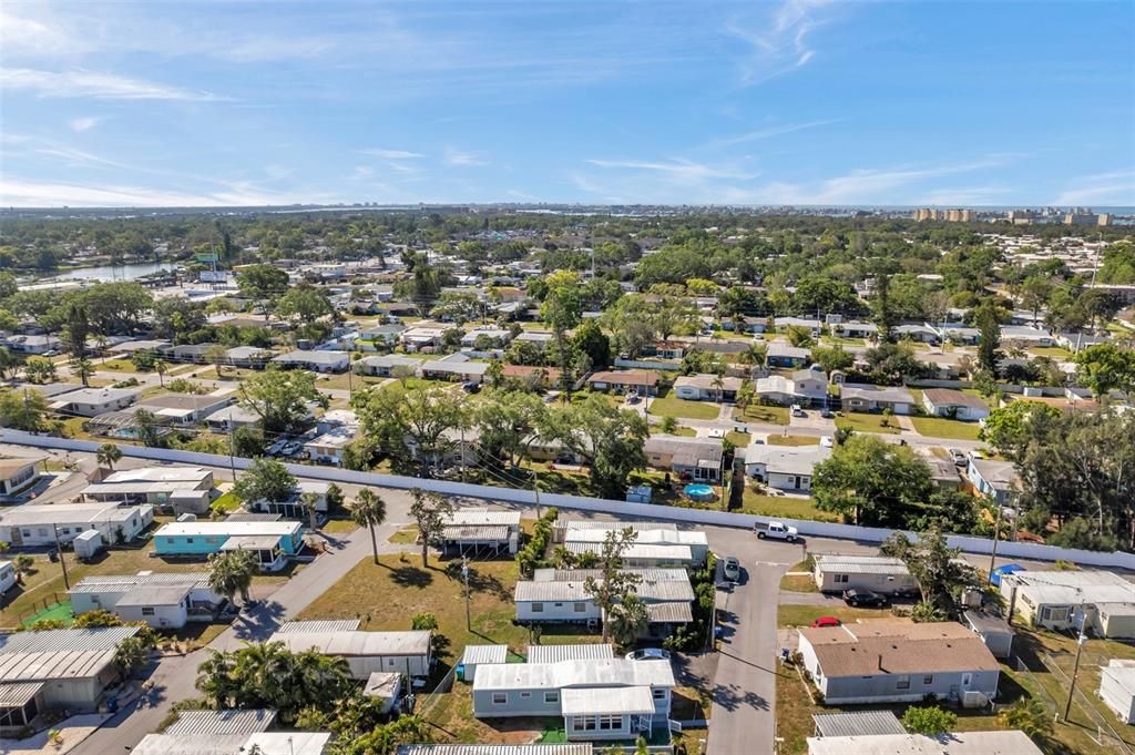 На продажу: $139,000 (2 спален, 1 ванн, 864 Квадратных фут)