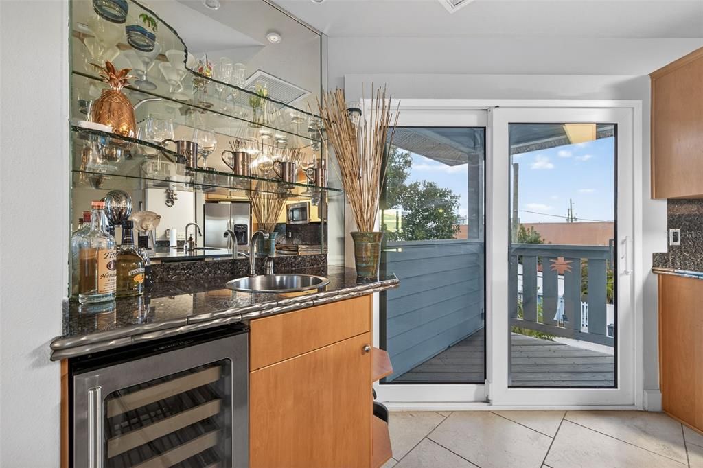 На продажу: $949,000 (4 спален, 2 ванн, 2144 Квадратных фут)