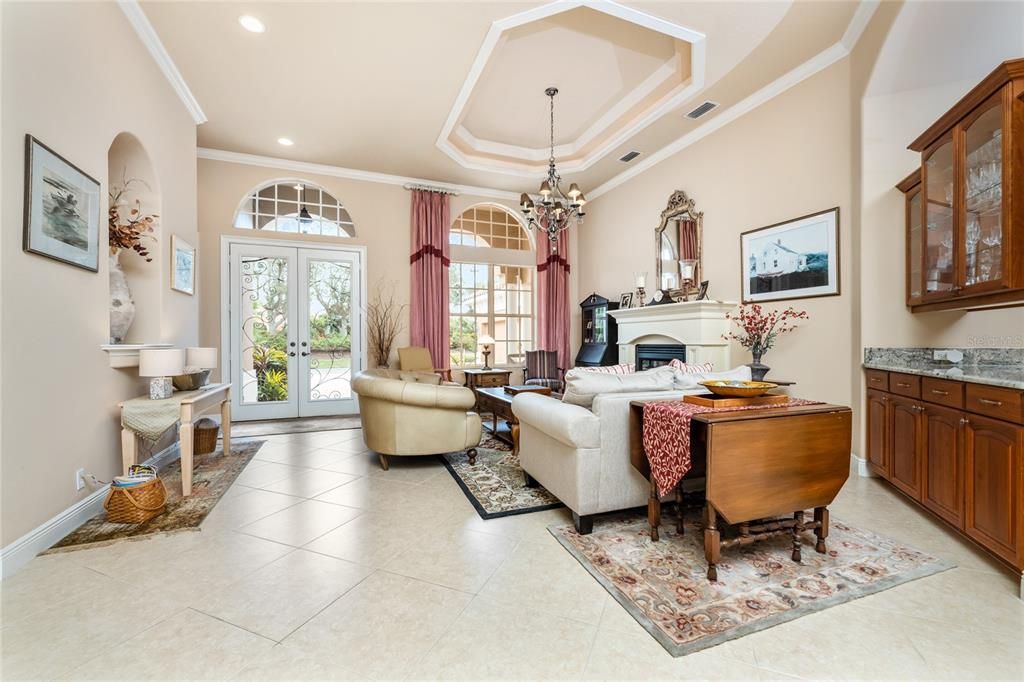 En Venta: $1,300,000 (4 camas, 3 baños, 3435 Pies cuadrados)