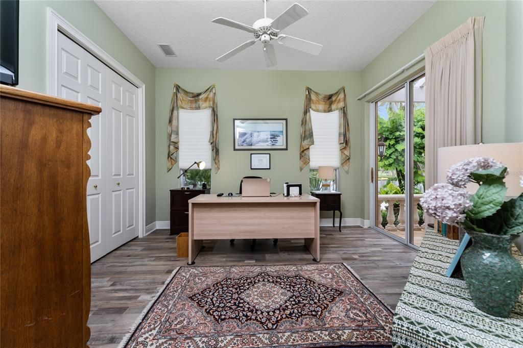 En Venta: $1,300,000 (4 camas, 3 baños, 3435 Pies cuadrados)