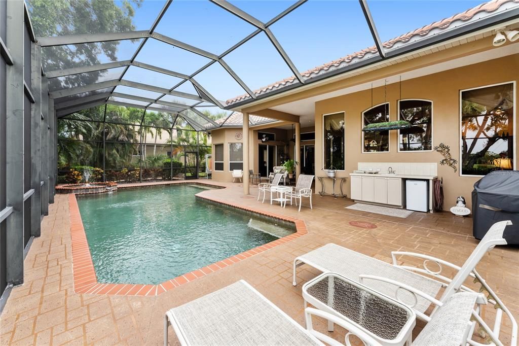 En Venta: $1,300,000 (4 camas, 3 baños, 3435 Pies cuadrados)