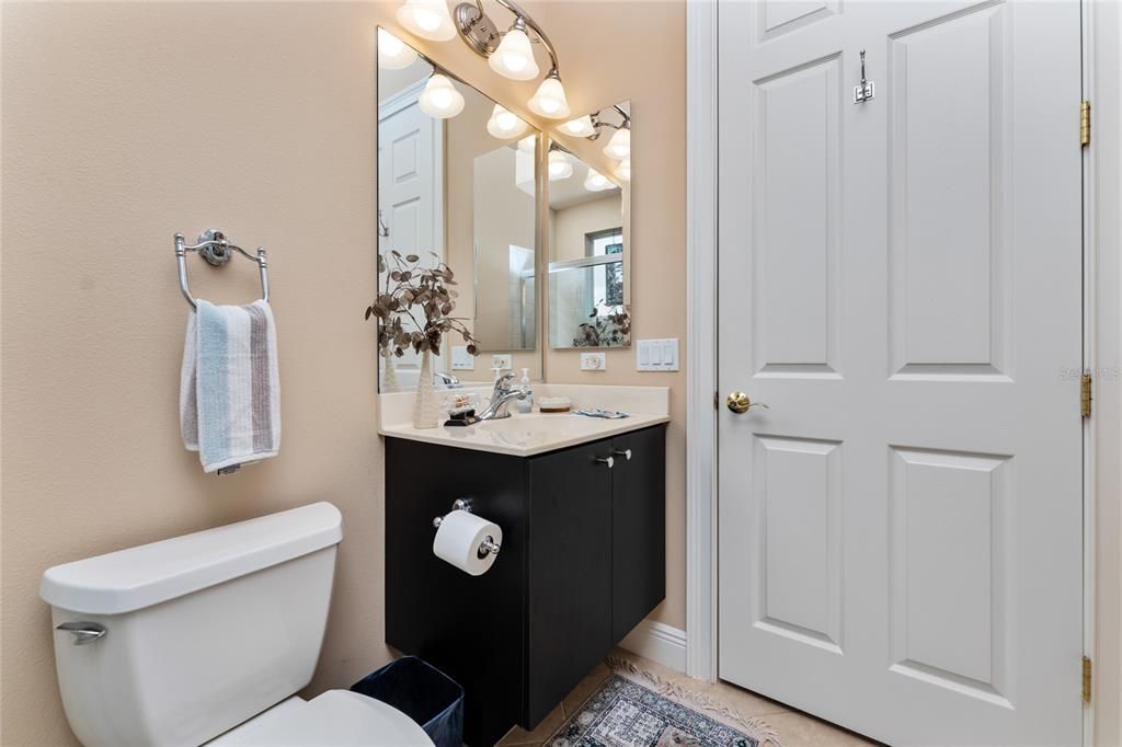 En Venta: $1,300,000 (4 camas, 3 baños, 3435 Pies cuadrados)