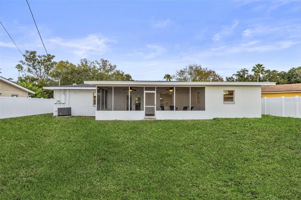 На продажу: $699,900 (4 спален, 2 ванн, 1761 Квадратных фут)