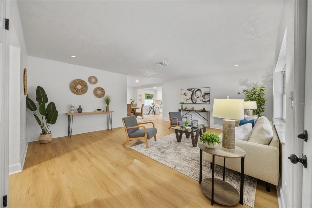 На продажу: $699,900 (4 спален, 2 ванн, 1761 Квадратных фут)