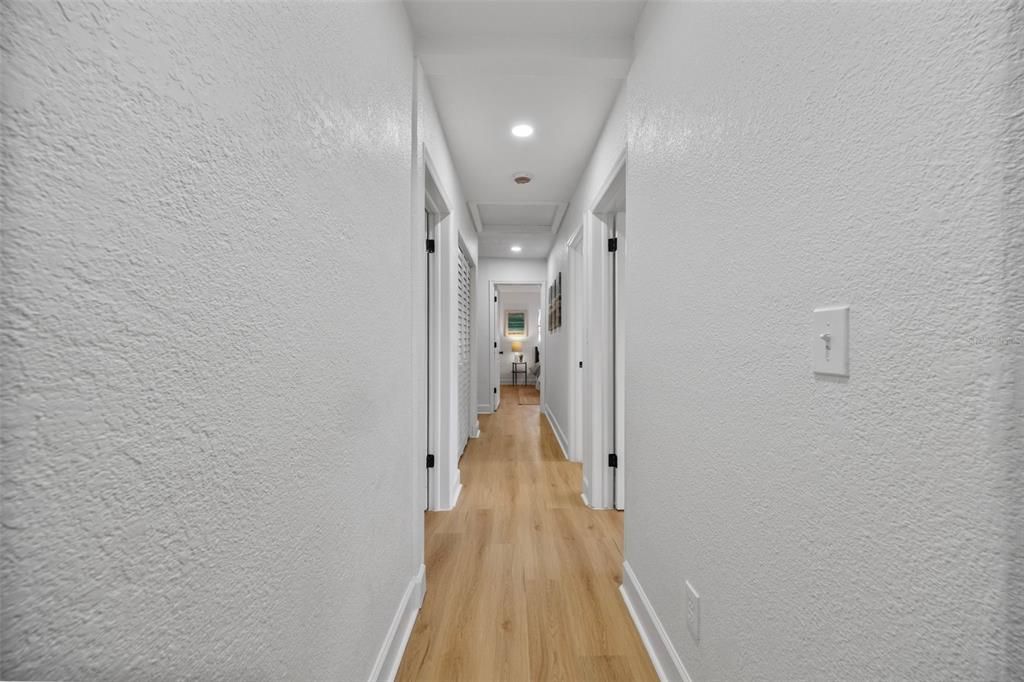 На продажу: $699,900 (4 спален, 2 ванн, 1761 Квадратных фут)